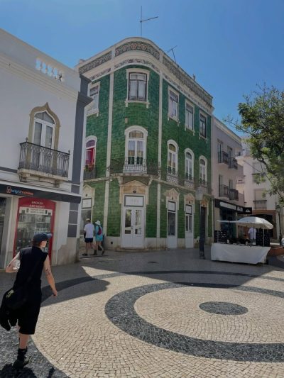 Lagos, Portugal в июле — фото погоды (2026-07-10)