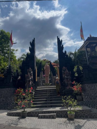 Brahmavihara-Arama в сентябре — фото погоды (2025-09-26)