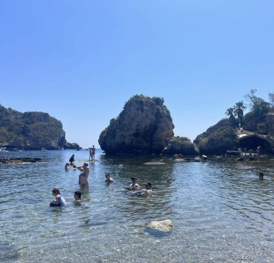 Taormina's Beach в июне — фото погоды (2026-06-25)