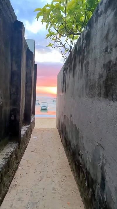Hikkaduwa Beach в марте — фото погоды (2026-03-14)