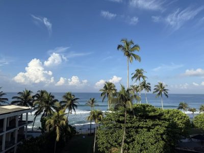 Hikkaduwa Beach в апреле — фото погоды (2026-04-15)