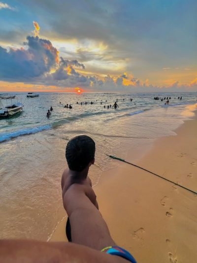 Hikkaduwa Beach в июле — фото погоды (2026-07-12)