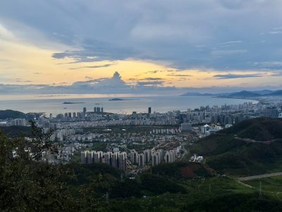 凤凰岭公园Phoenix Hill Park حديقة جبل العنقاء в сентябре — фото погоды (2025-09-05)