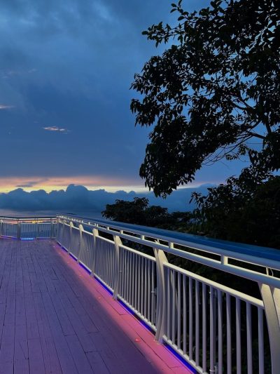 凤凰岭公园Phoenix Hill Park حديقة جبل العنقاء в сентябре — фото погоды (2025-09-13)
