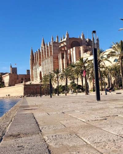 Catedral De Palma (La Seu) в апреле — фото погоды (2025-04-30)