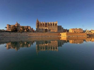 Catedral De Palma (La Seu) в апреле — фото погоды (2026-04-19)