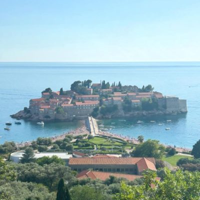 Sveti Stefan, Budva, Montenegro в июне — фото погоды (2026-06-21)