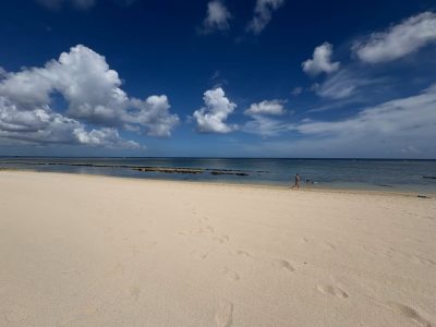 Victoria Beachcomber Resort & Spa — фото погоды в марте (2026-03-24)