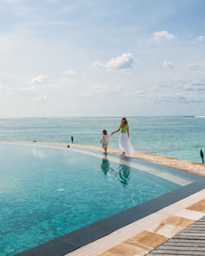 Four Seasons Resort Maldives at Kuda Huraa — фото погоды в июне (2026-06-17)