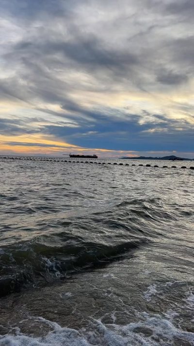 Jomtian Beach Pattaya - หาดจอมเทียนพัทยา в мае — фото погоды (2026-05-14)