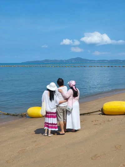 Jomtian Beach Pattaya - หาดจอมเทียนพัทยา в мае — фото погоды (2026-05-20)