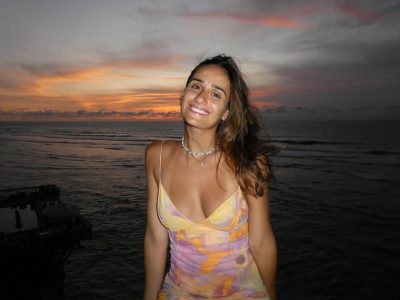 Uluwatu Beach в декабре — фото погоды (2025-12-08)