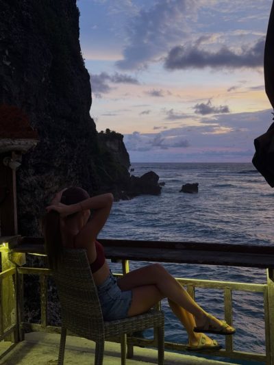 Uluwatu Beach в январе — фото погоды (2026-01-02)