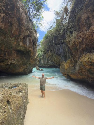 Uluwatu Beach в феврале — фото погоды (2026-02-03)