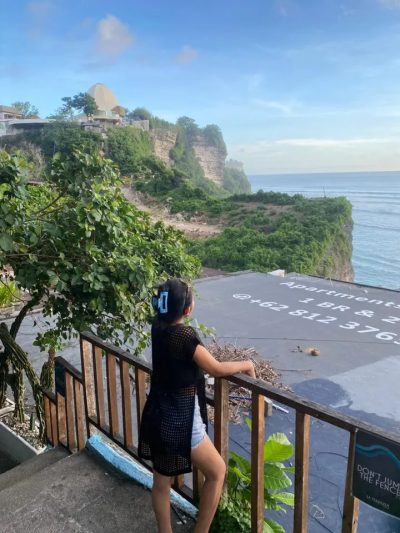Uluwatu Beach в мае — фото погоды (2026-05-05)