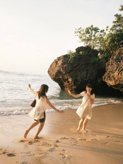 Uluwatu Beach в мае — фото погоды (2026-05-25)
