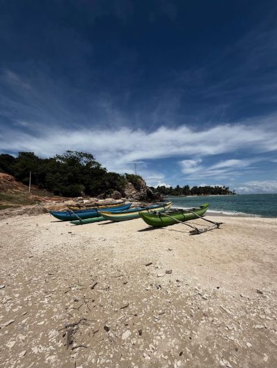 Uppuveli Beach в октябре — фото погоды (2025-10-21)