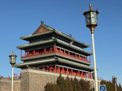 前门 QianMen Avenue в декабре — фото погоды (2025-12-31)