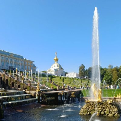 Peterhof Palace Russia — фото погоды в сентябре (2025-09-24)