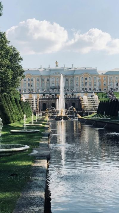Peterhof Palace Russia — фото погоды в сентябре (2025-09-29)