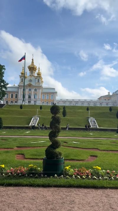 Peterhof Palace Russia — фото погоды в июне (2026-06-10)