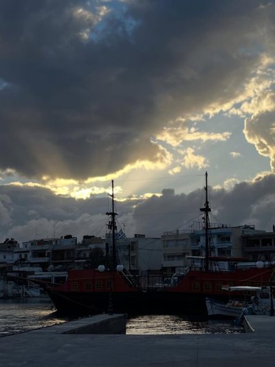 Port Hersonissos в январе — фото погоды (2026-01-23)