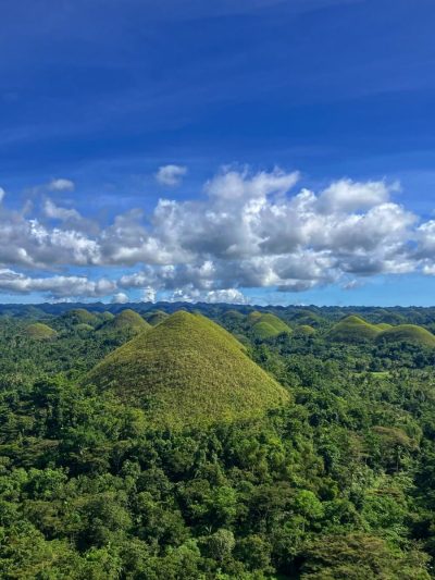 Chocolate Hills, Bohol - Philippines в декабре — фото погоды (2025-12-08)