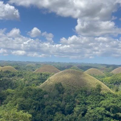 Chocolate Hills, Bohol - Philippines в апреле — фото погоды (2026-04-21)