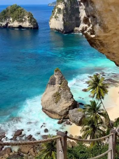 Diamond Beach Nusa Penida в апреле — фото погоды (2026-04-06)