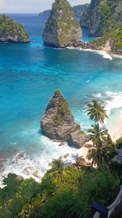 Diamond Beach Nusa Penida в апреле — фото погоды (2026-04-07)
