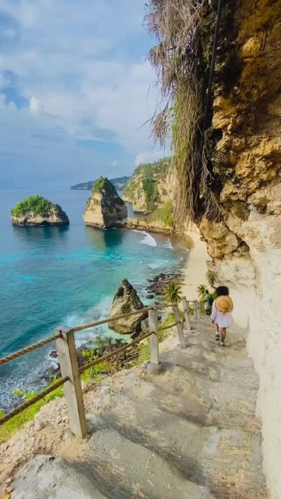 Diamond Beach Nusa Penida в апреле — фото погоды (2026-04-18)