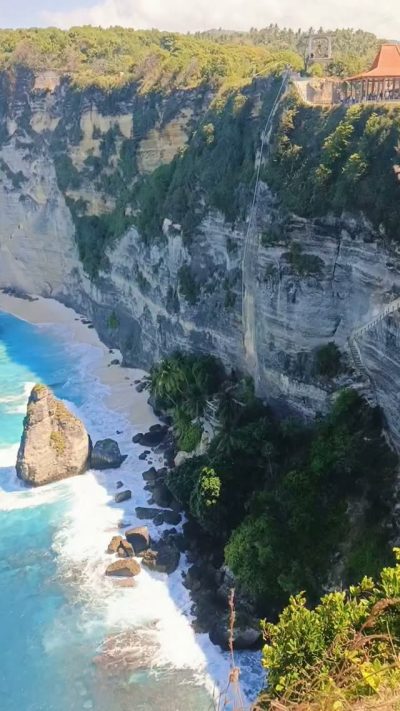 Diamond Beach Nusa Penida в июле — фото погоды (2026-07-04)