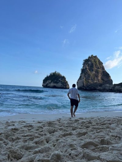 Diamond Beach Nusa Penida в июле — фото погоды (2026-07-09)
