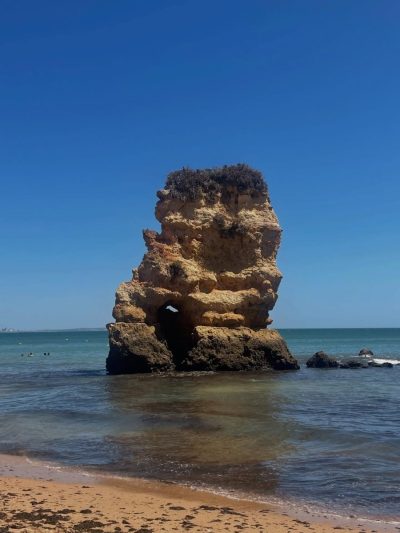Praia Dona Ana в августе — фото погоды (2025-08-27)