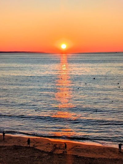 Praia Dona Ana в октябре — фото погоды (2025-10-03)