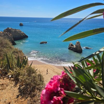 Praia Dona Ana в октябре — фото погоды (2025-10-05)
