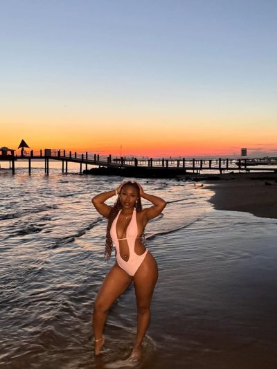 Side beach, Turkey в октябре — фото погоды (2025-10-14)