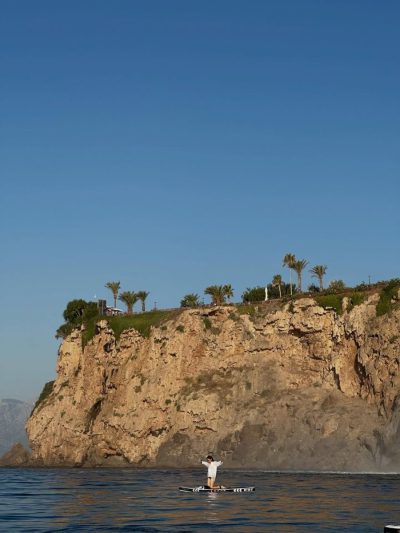 Antalya Lara Fener Yuruyus Yolu в октябре — фото погоды (2025-10-01)