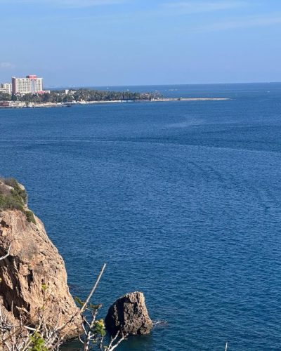 Antalya Lara Fener Yuruyus Yolu в октябре — фото погоды (2025-10-26)