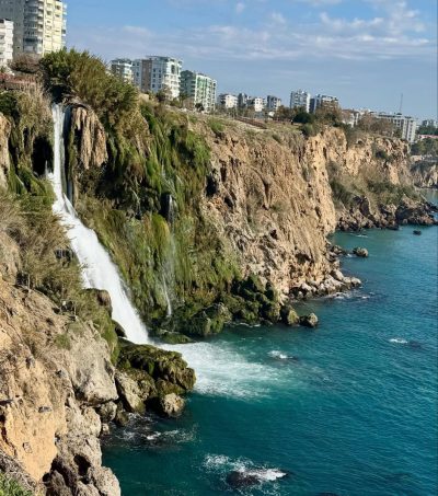Antalya Lara Fener Yuruyus Yolu в декабре — фото погоды (2025-12-26)