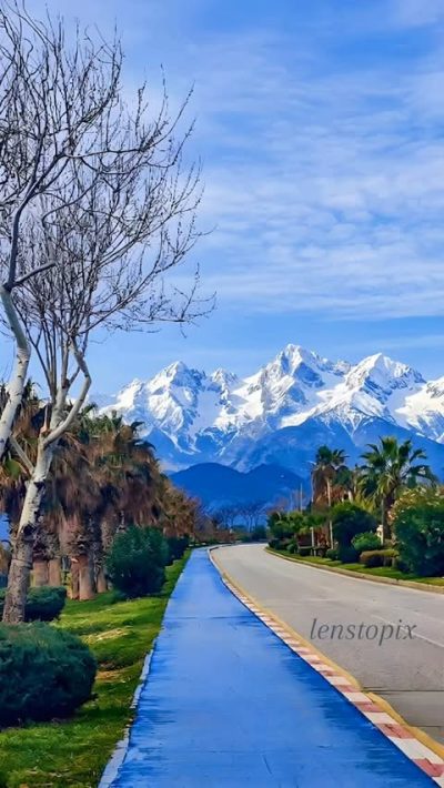 Antalya Lara Fener Yuruyus Yolu в марте — фото погоды (2026-03-25)