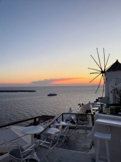 Oia, Santorini -Greece- в июле — фото погоды (2026-07-14)