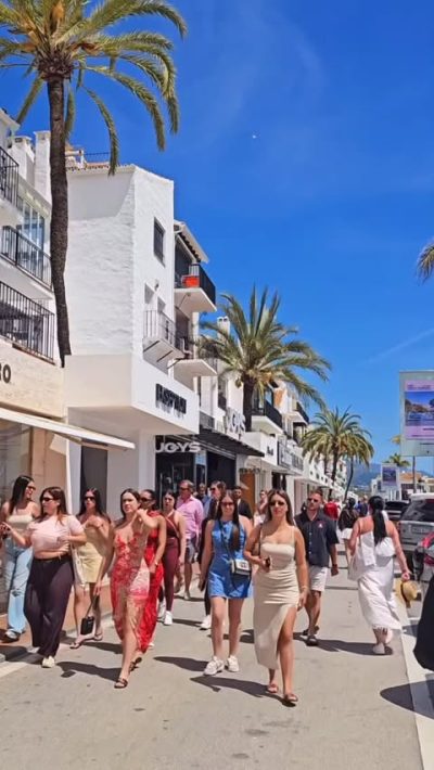 Porto Banùs, Marbella в апреле — фото погоды (2026-04-23)