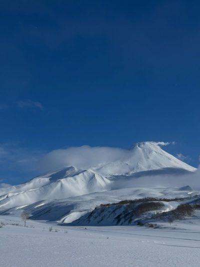 Авачинский вулкан в феврале — фото погоды (2026-02-14)