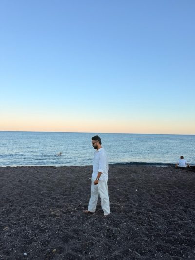 Perissa (Black Sand Beach), Santorini в июле — фото погоды (2026-07-11)