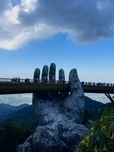 Cầu Vàng - Golden Bridge Bà Nà Hill, Đà Nẵng, Việt Nam в мае — фото погоды (2026-05-28)