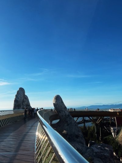 Cầu Vàng - Golden Bridge Bà Nà Hill, Đà Nẵng, Việt Nam в июле — фото погоды (2026-07-05)