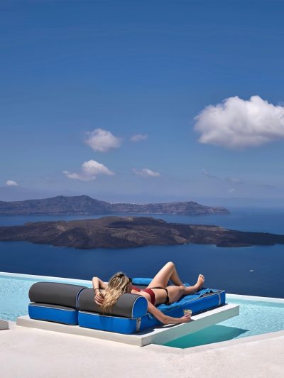Alti Santorini Suites — фото погоды в июле (2026-07-06)