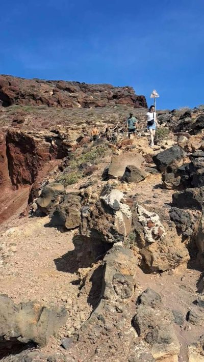 Perissa Beach Santorini в октябре — фото погоды (2025-10-17)