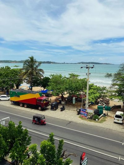 Weligama Surf Beach, Sri Lanka в апреле — фото погоды (2026-04-16)